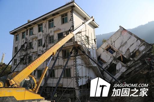 為什么房屋會(huì)出現(xiàn)不均勻沉降，如何補(bǔ)救?