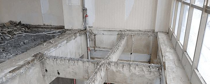 在建筑物的砼結構加固改造中如何拆除局部構件?